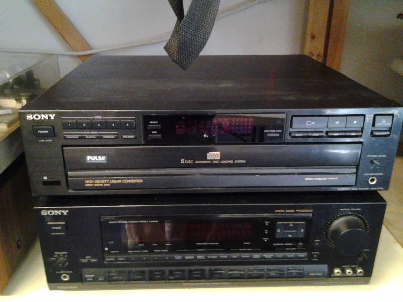 lot 7 image: Sony STR-D1011 Stereo Receiver, Sony CDP-C315 5 Disc CD Changer