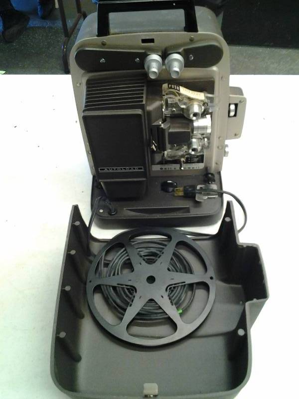 lot 16 image: Bell & Howell Super 8mm Model 346A Movie Projector