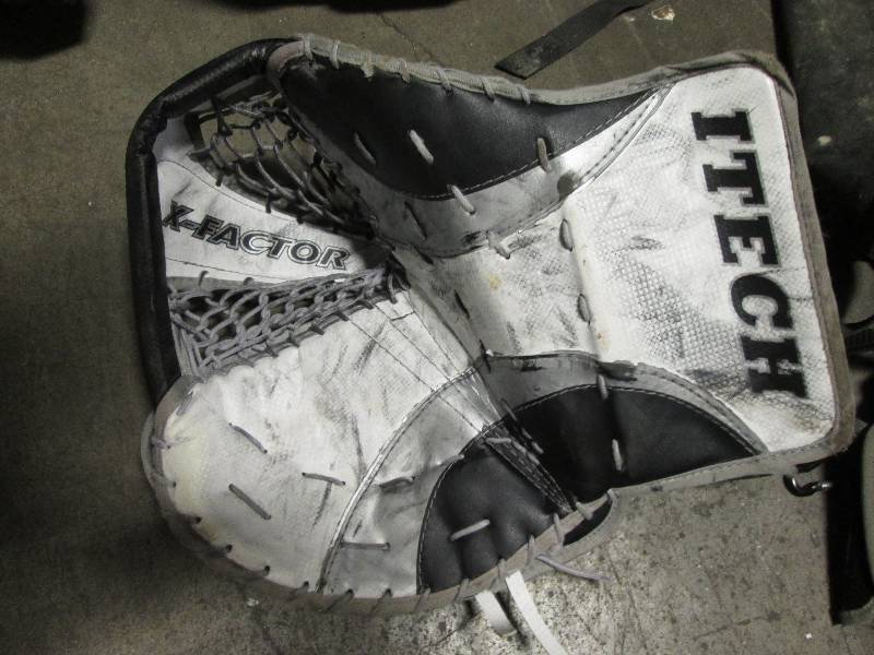 Itech Goalie Glove