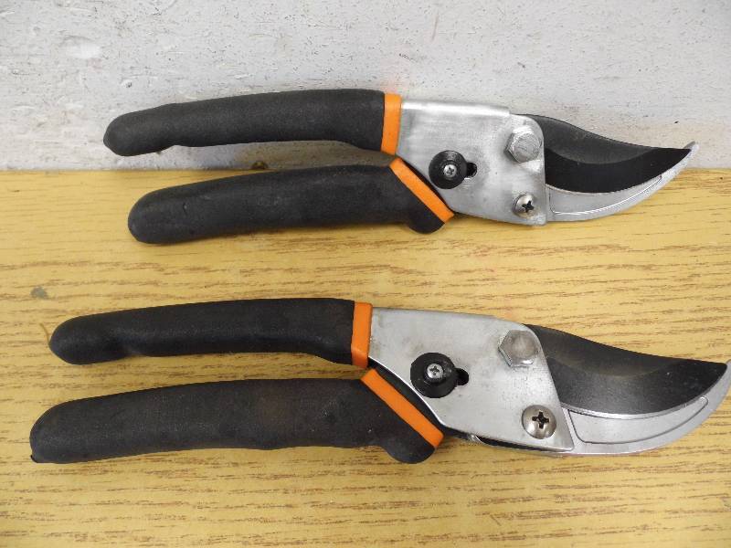 2 Pair Fiskars Shears