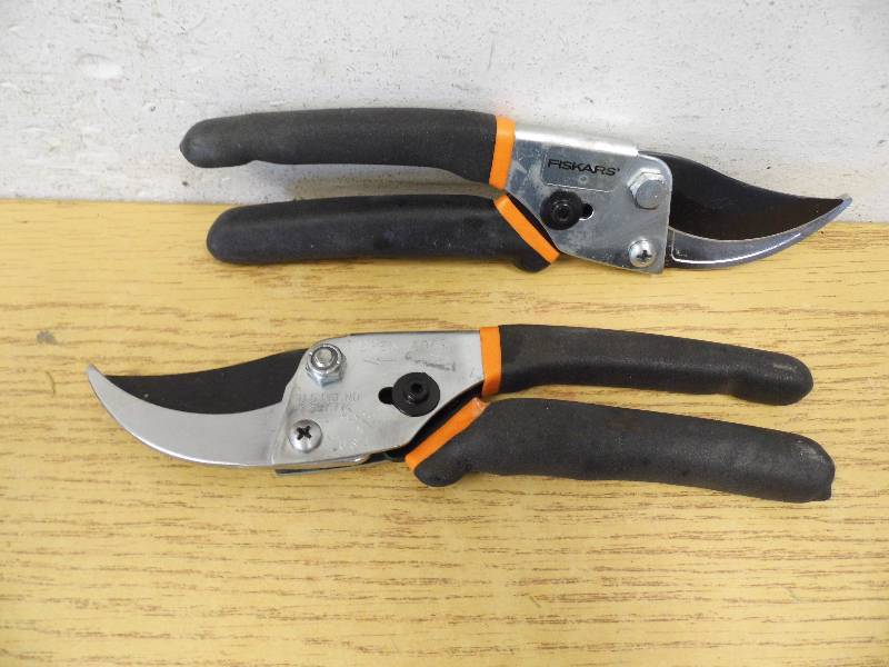 2 Pair Fiskars Shears