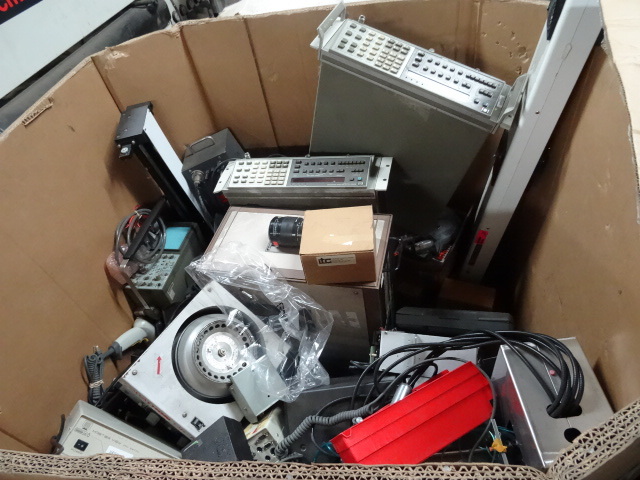 lot 38 image: Electronics & More