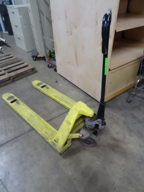 lot 56 image: Pallet Jack