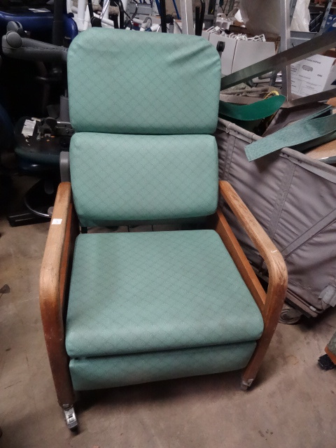 lot 3 image: Hillrom reclining hospital chair on...