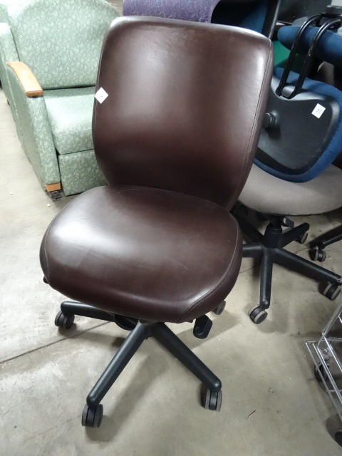 lot 38 image: Office chair on wheels...