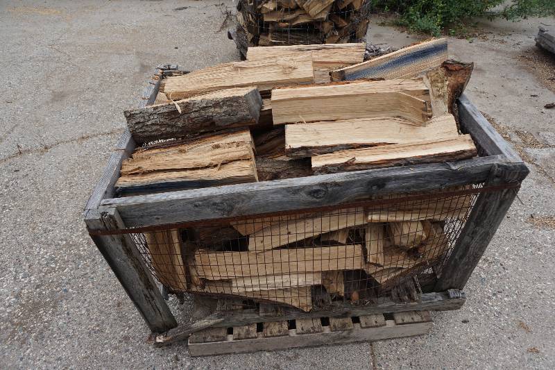Lot of Dried and Split Oak Firewood