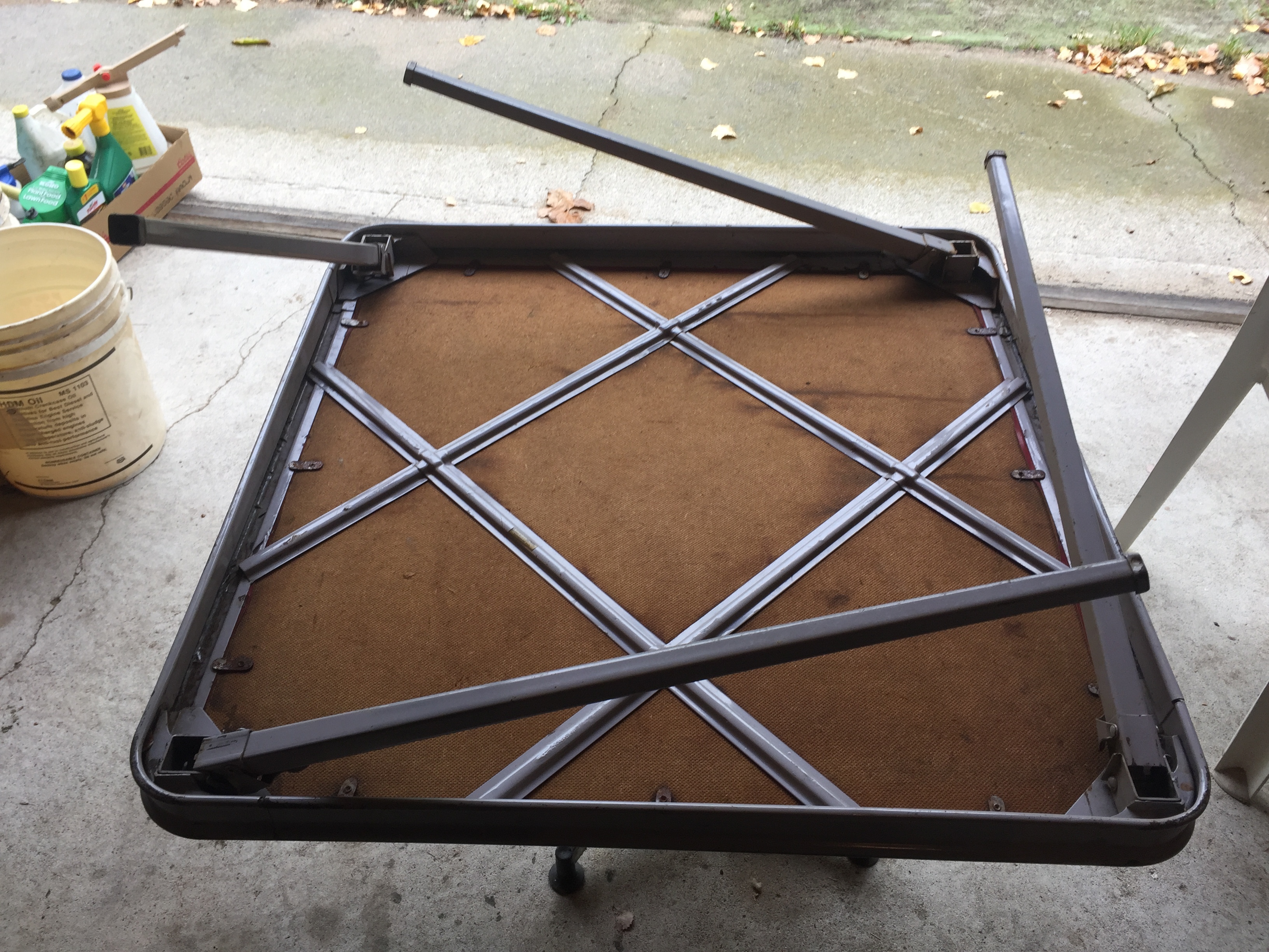 lot 50 image: Card Table