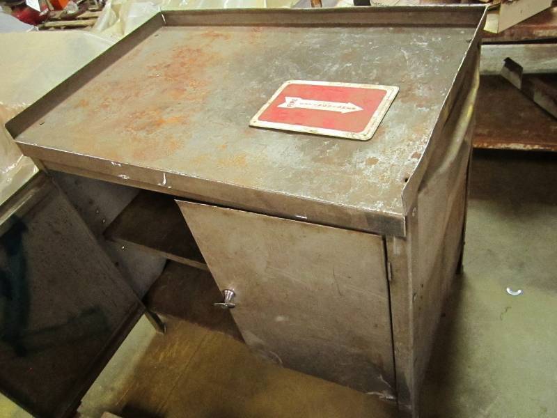 lot 72 image: 24 x 36 cart cabinet...