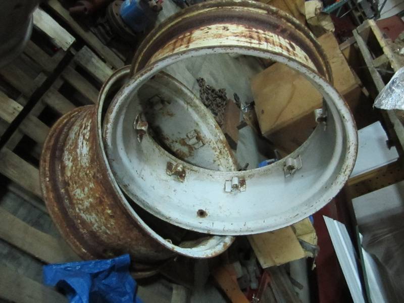 lot 78 image: Ford tractor rims...