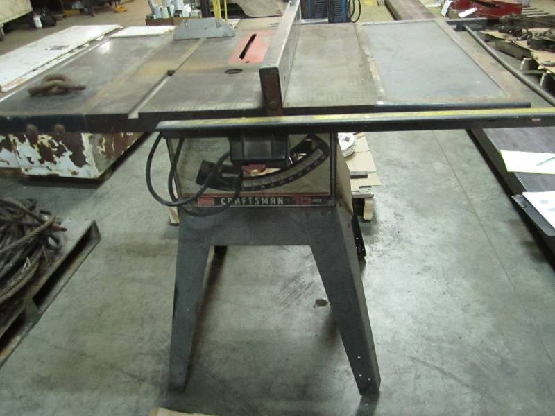 lot 14 image: Craftsman 10 table saw...