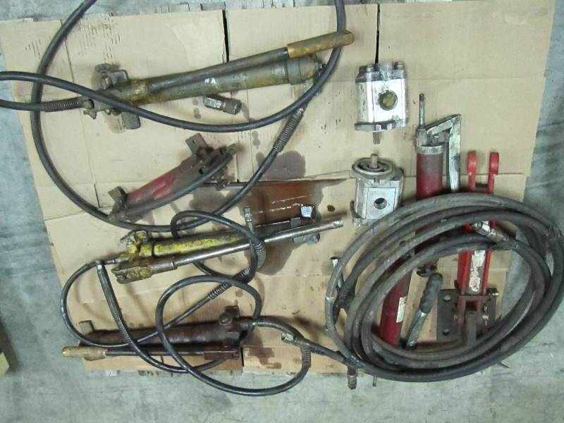 lot 45 image: Lot of hydraulic equipment...