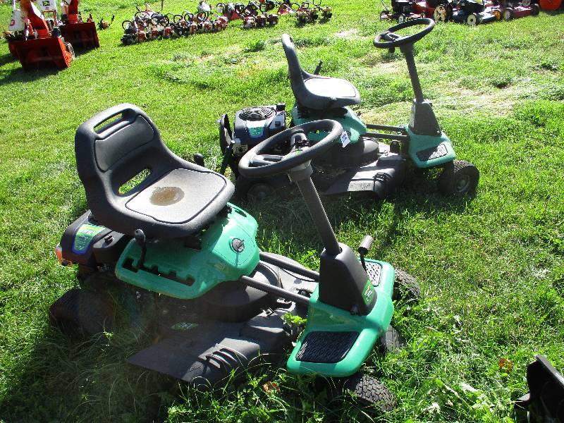lot 89 image: Rider Mowers (2)