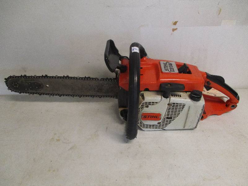lot 7 image: Chainsaw