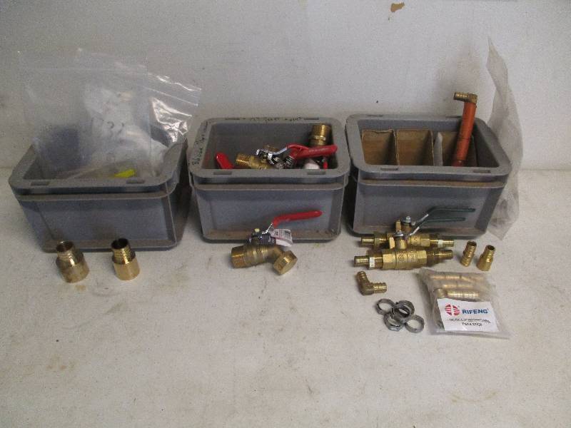 lot 8 image: Brass