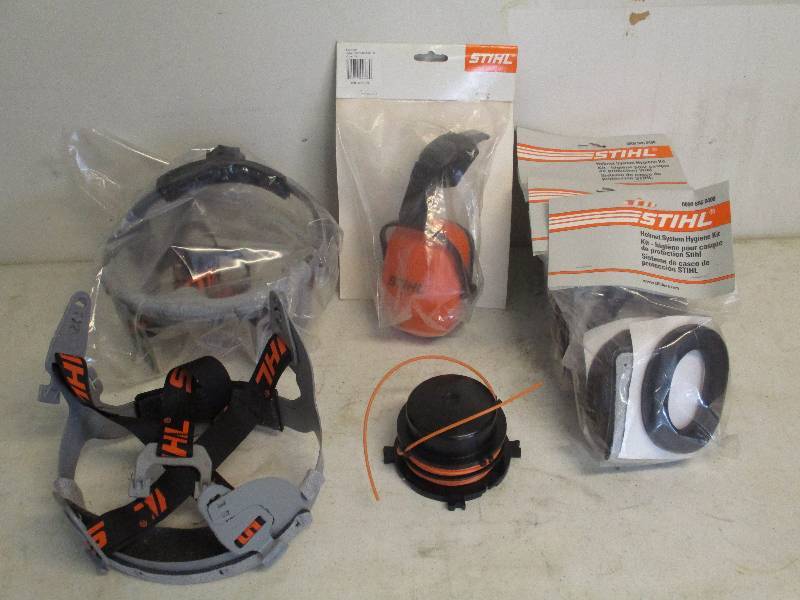 lot 19 image: Safety Accesories