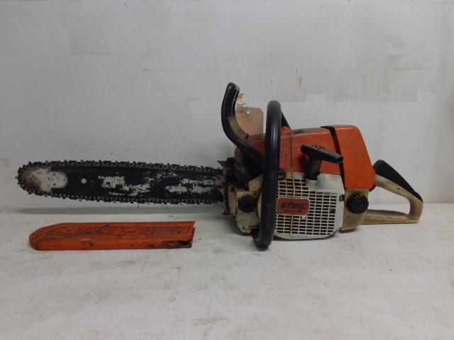 lot 64 image: Stihl Chain Saw