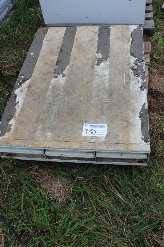 lot 150 image: Weather Guard Metal Tool Storage Box