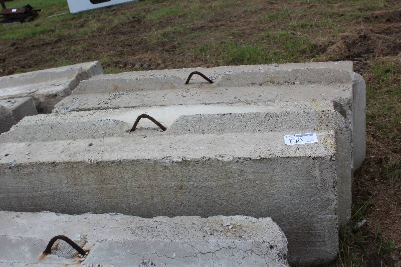 lot 140 image: Lot of (3) Cement Blocks w Lift Hook