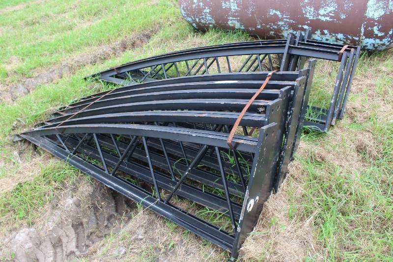 lot 170 image: Lot of (9) Metal Trusses