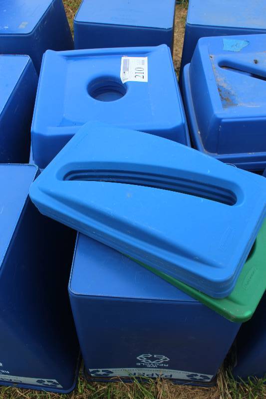 lot 210 image: Lot of (3) Metrodome Plastic Recycle Bins