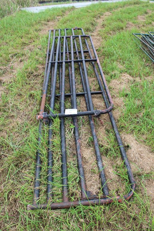 lot 226 image: Lot of (2) Metal Gates