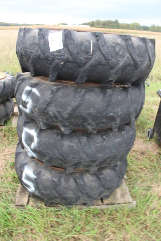 lot 241 image: Lot of (4) Tractor Wheel, Tires