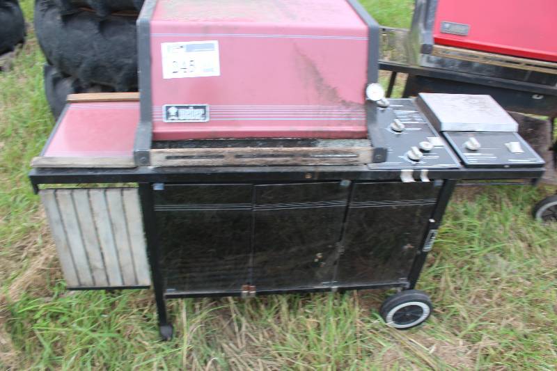 lot 245 image: Weber Propane Outside Grill