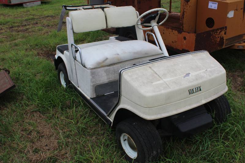 lot 11 image: Golf Cart, Gas Powered
