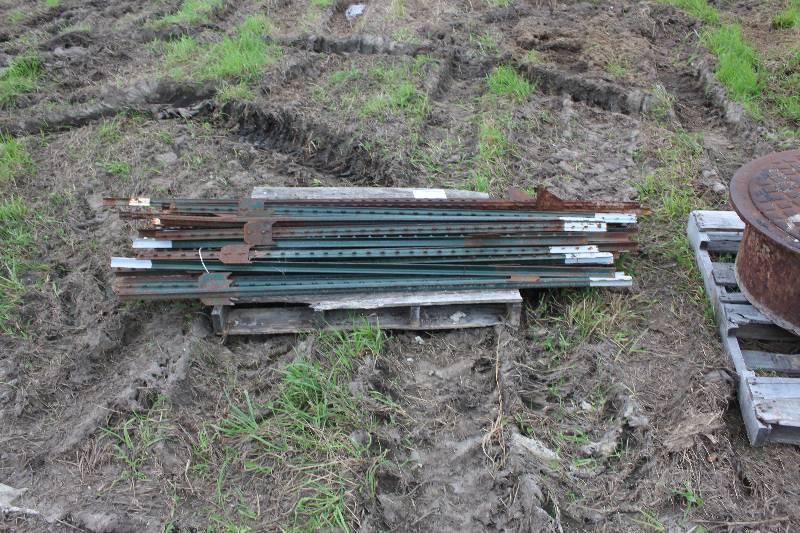 lot 52 image: Pallet Lot of Metal Fence Posts