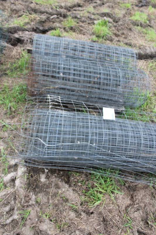 lot 53 image: Lot of (3) Fencing Steel Mesh Style