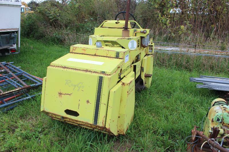 lot 42 image: RayGo Romper with Duetz Diesel Engine Model 236