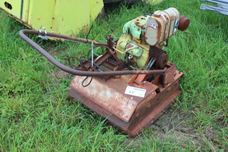 lot 41 image: Plate Compactor with Kohler Cast Iron w 16HP Motor