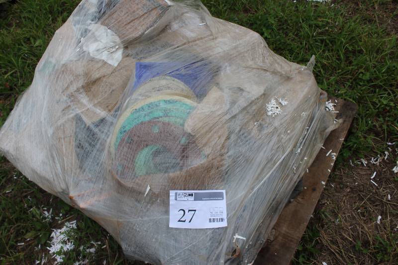 lot 27 image: Pallet Lot of Cast Iron Pipe Fittings Parts