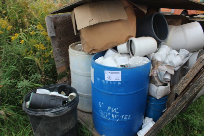 lot 30 image: Pallet Lot of Assorted PVC Pipe & Fittings