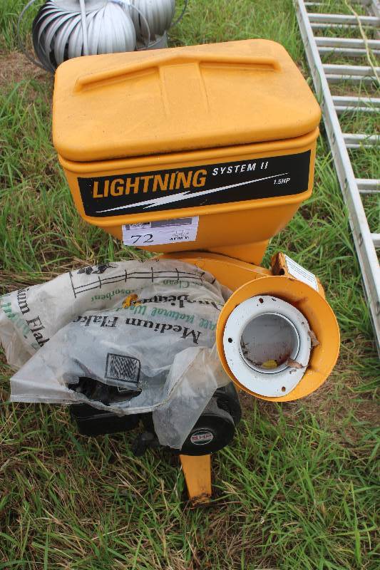lot 72 image: Lightning System II 1.5HP Shredder  and Chipper