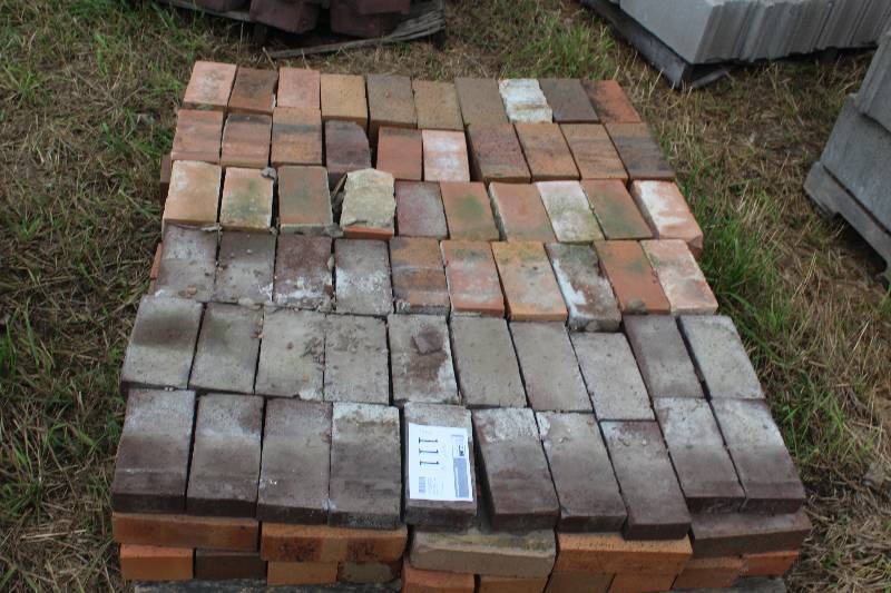 lot 111 image: Lot of (120) Bricks