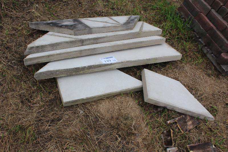 lot 119 image: Lot of (Approximately 5) Pavers