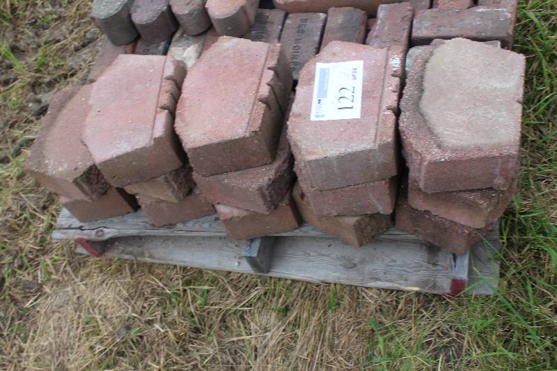 lot 122 image: Lot of (Approximately 10) Pavers