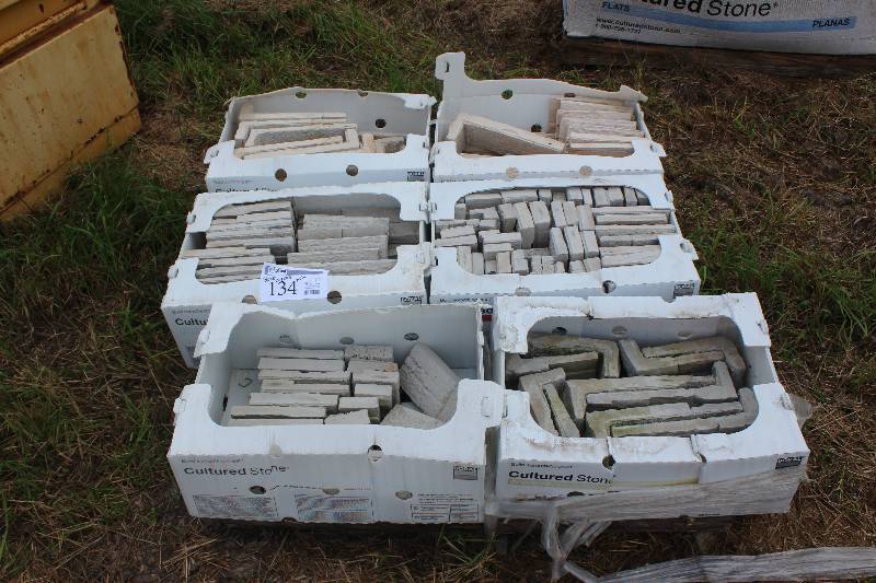 lot 134 image: Pallet Lot of Cultured Stone