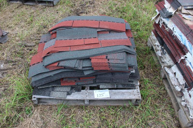 lot 125 image: Pallet Lot of Shingles