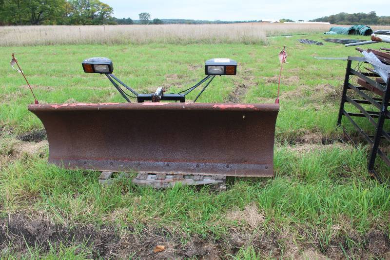 lot 162 image: Western Snow Plow with UniMount Attachment