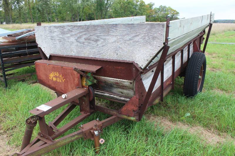 SpreadAll PTO Driven Manure Spreader Independence Commercial