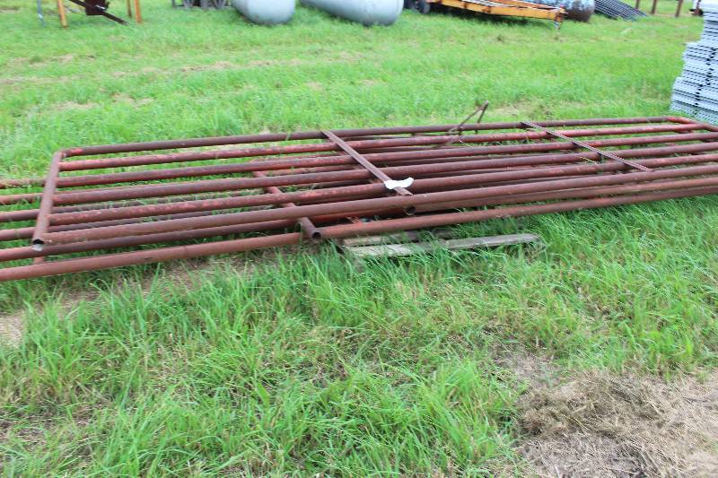 lot 157 image: Lot of (5) Fence Gates
