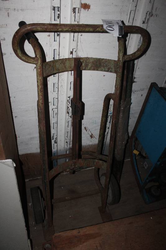 lot 1000 image: 2-Wheel Barrel Dolly