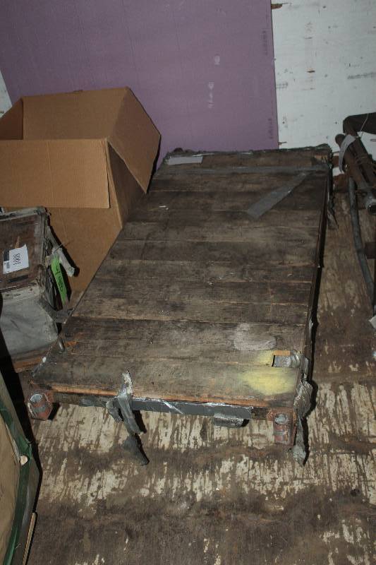 lot 1009 image: 4-Wheel Nutting Cart