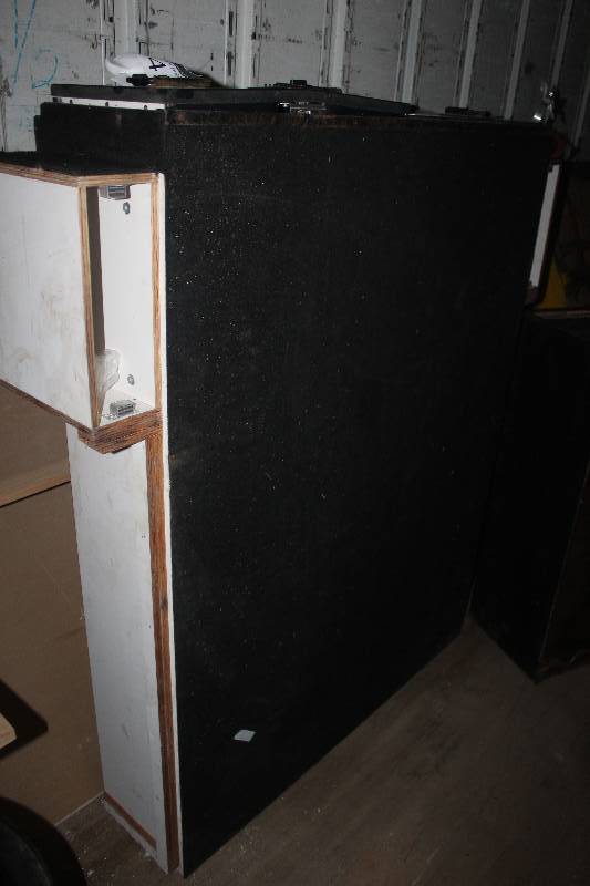 lot 994 image: Truck Vault Tool Box