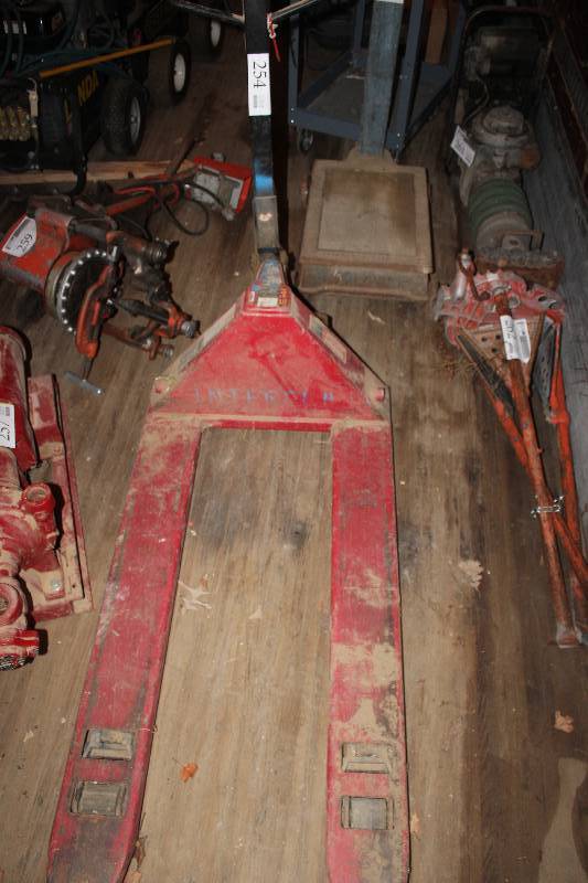 lot 254 image: Dayton 4-Directional Hydraulic Hand Pallet Truck
