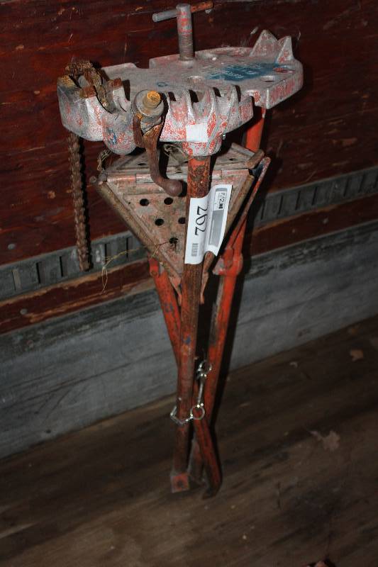 lot 262 image: Rigid Pipe Vise