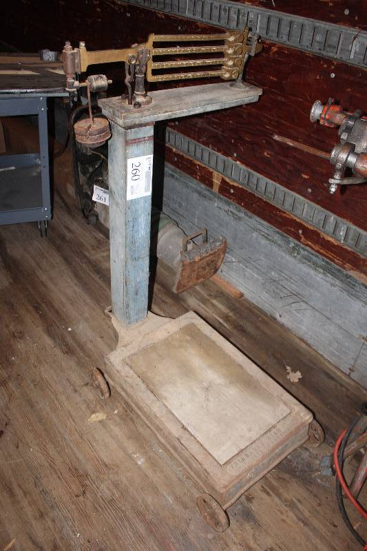 lot 260 image: Vintage Fairbanks Standard Scale