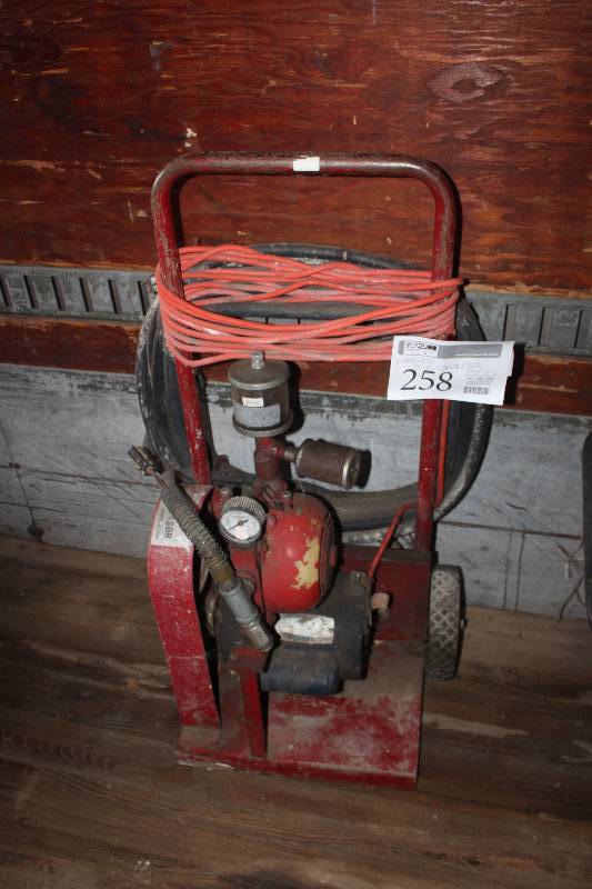 lot 258 image: Ceiling Texture Sprayer
